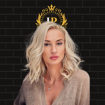 TRATAMENTE ÎNTREȚINERE PĂR DREPT ȘI ONDULAT